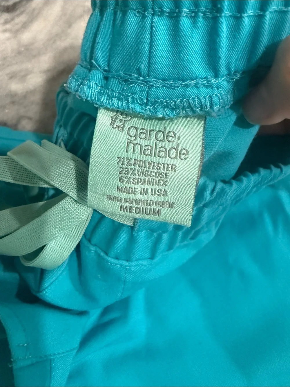 Garde- Malade Turquoise Scrub Set Pants & Top